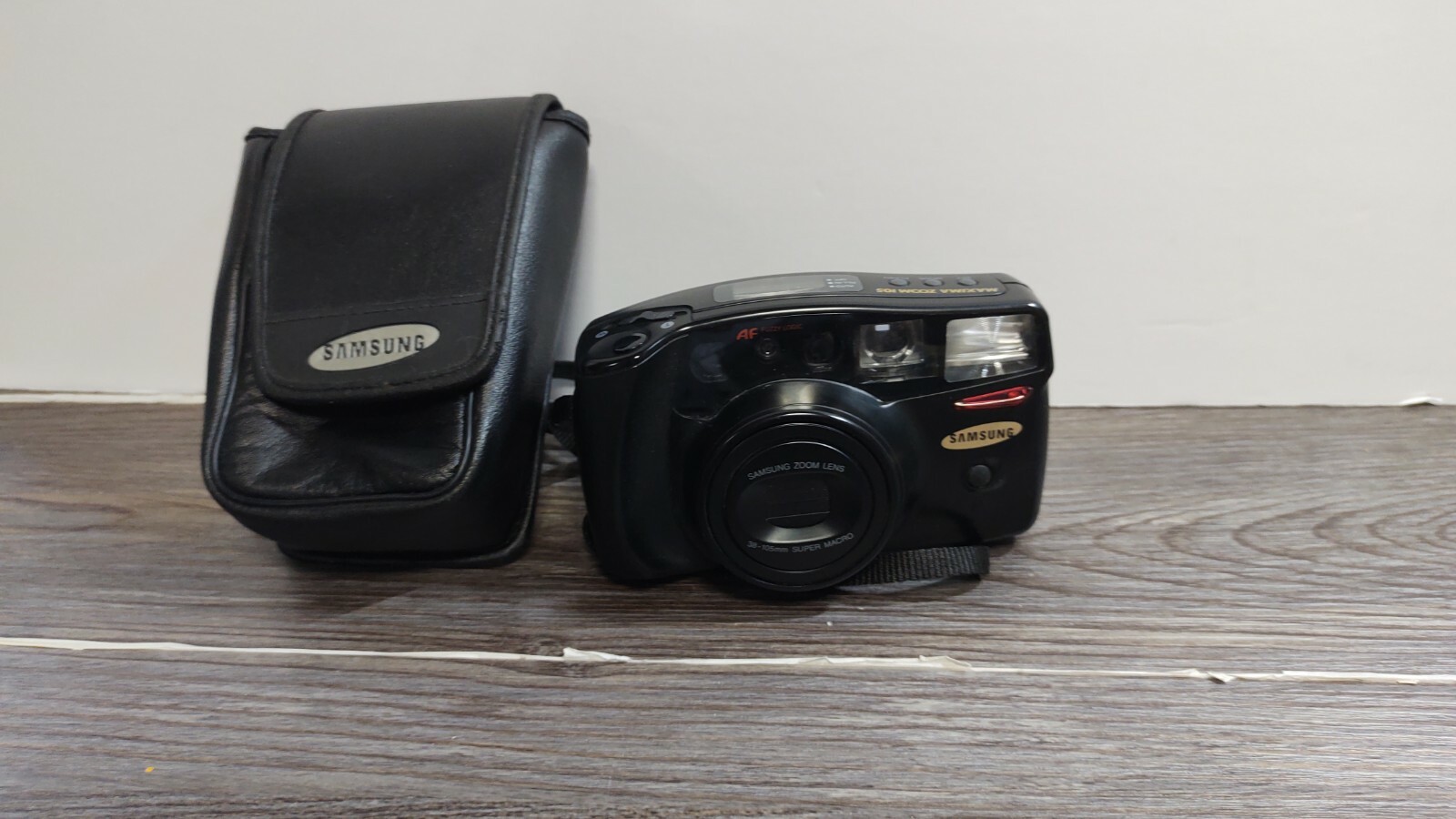 Samsung Maxima Zoom 105 35mm Point & Shoot Camera