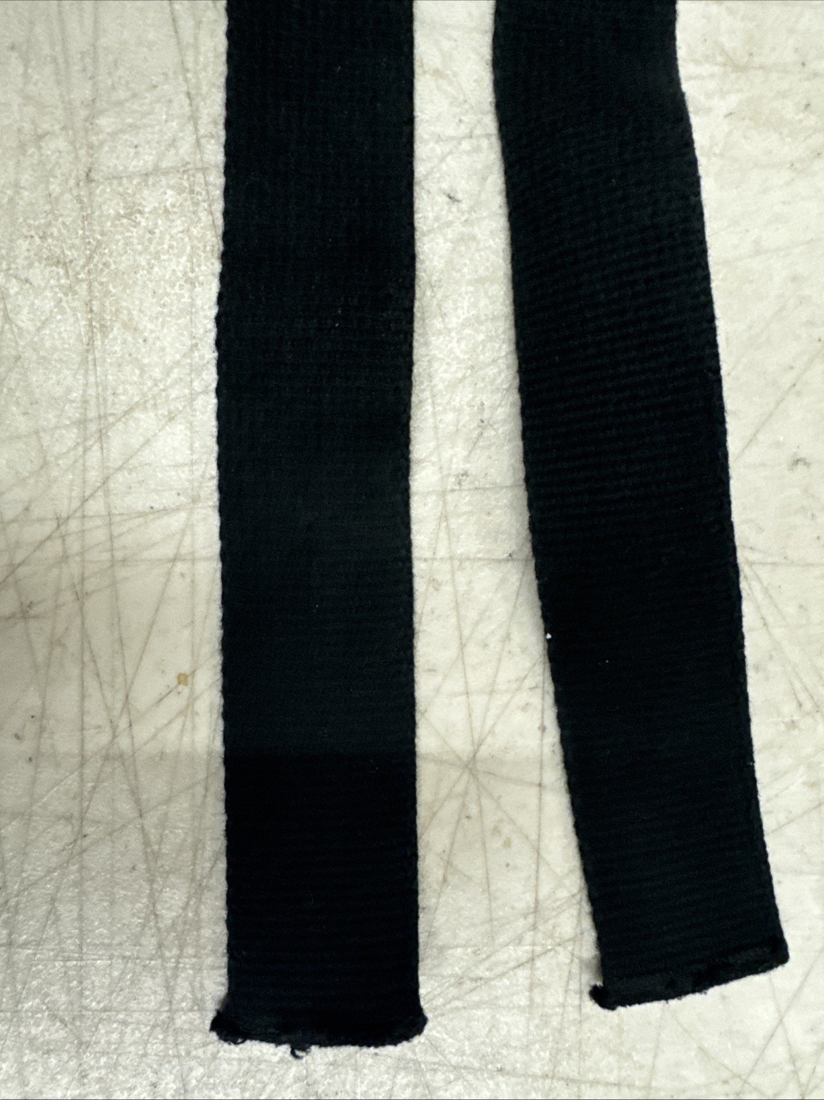 GYMREAPER WRIST STRAPS Approx 20" Long, Black gym workout training