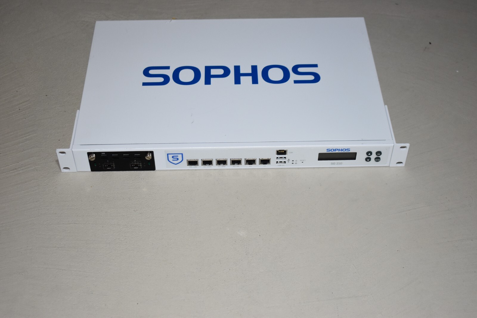 Sophos 2x 10GBe Gigabit Rackmount PFsense Firewall Xeon E3-1225v3 16GB RAM AESNI