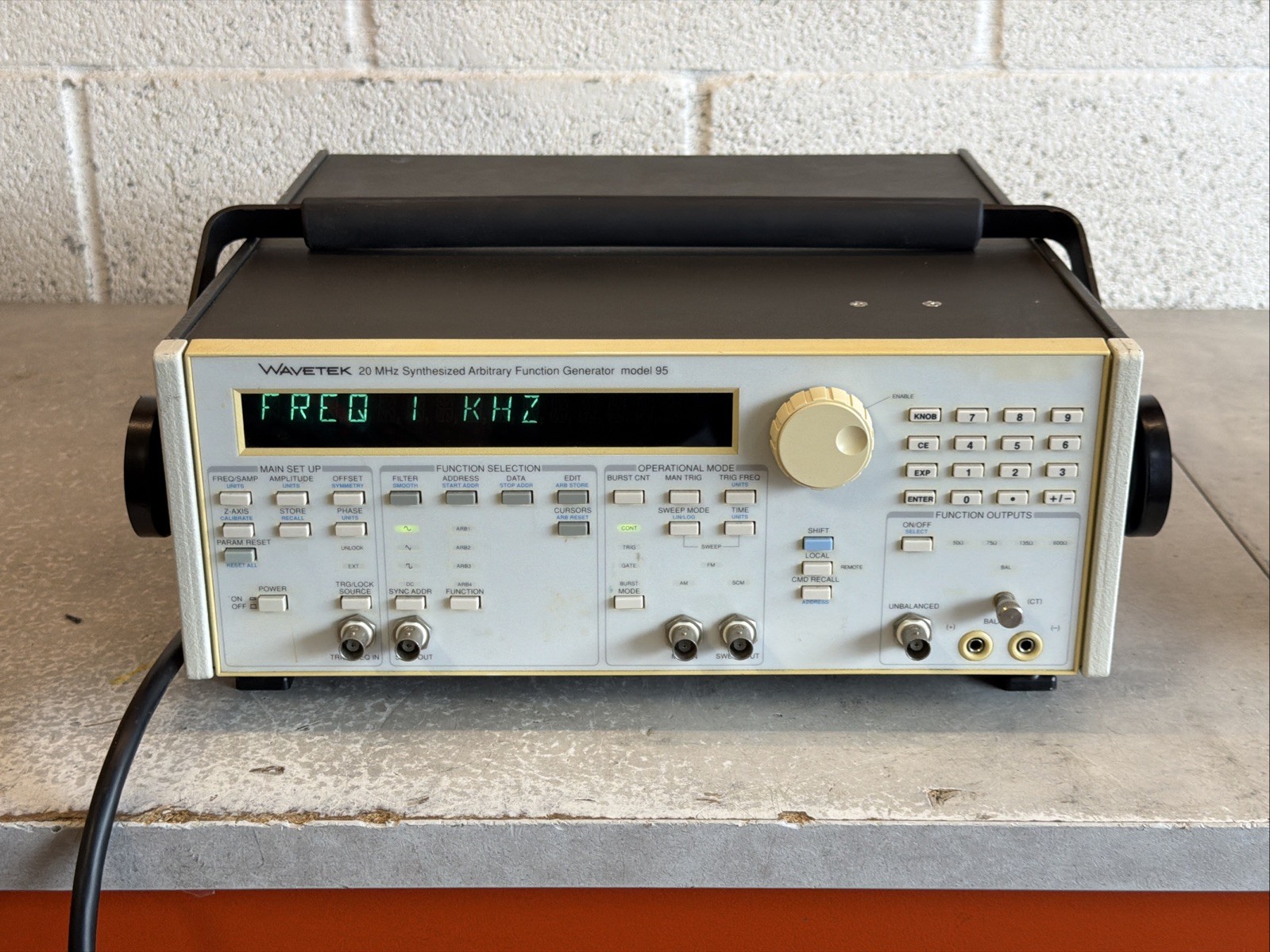 Wavetek Model 95 / 20MHz Synthesized Arbitrary Function Generator