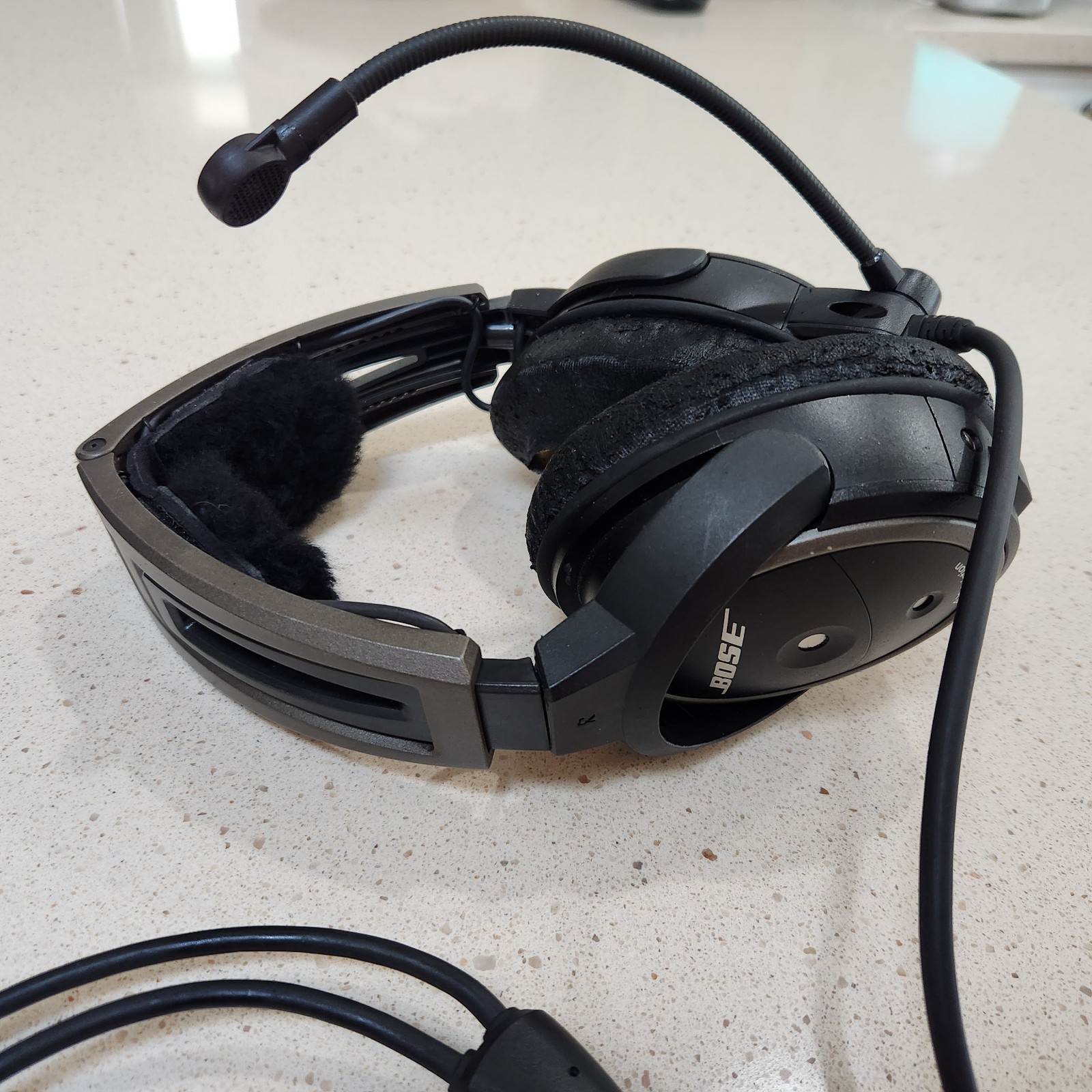 Bose A20 ANR Aviation Headset Dual GA Plug No Bluetooth