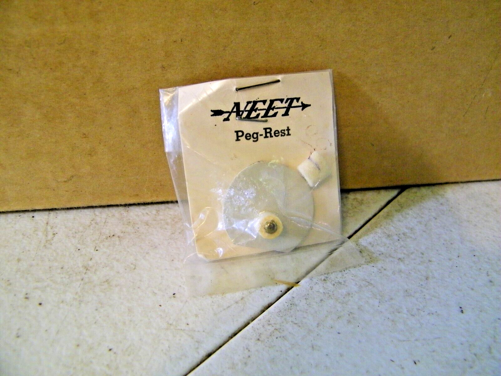 Vintage Neet Arrow Peg Rest Archery Supply New Old Stock