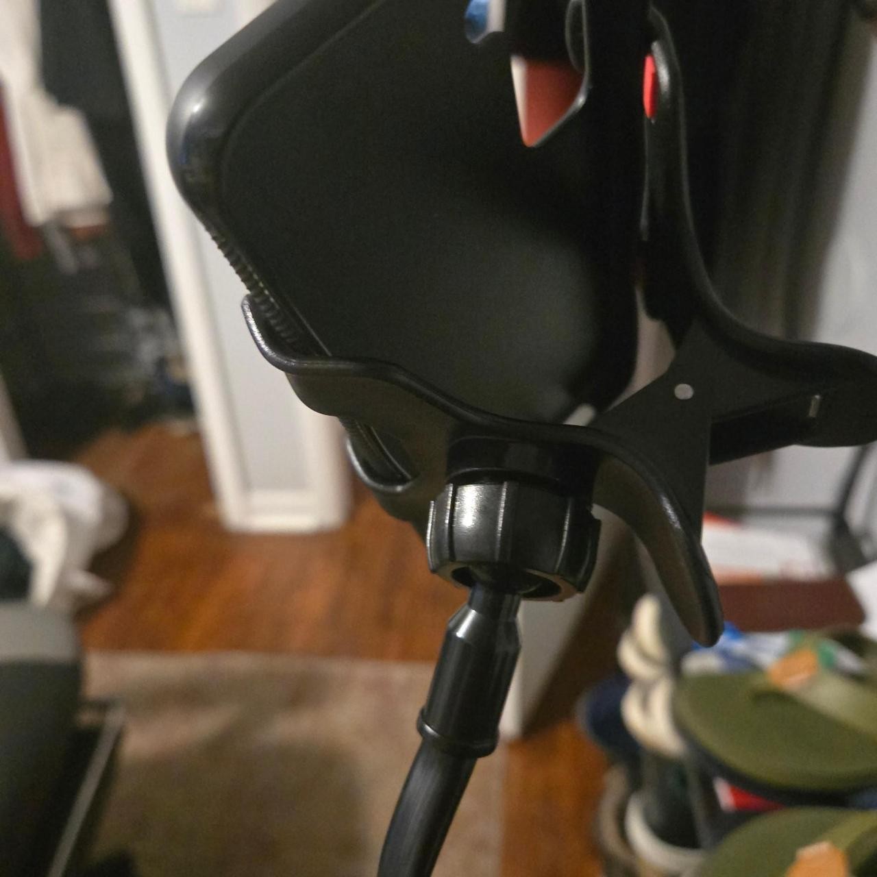 Hands Free Phone/Tablet holder