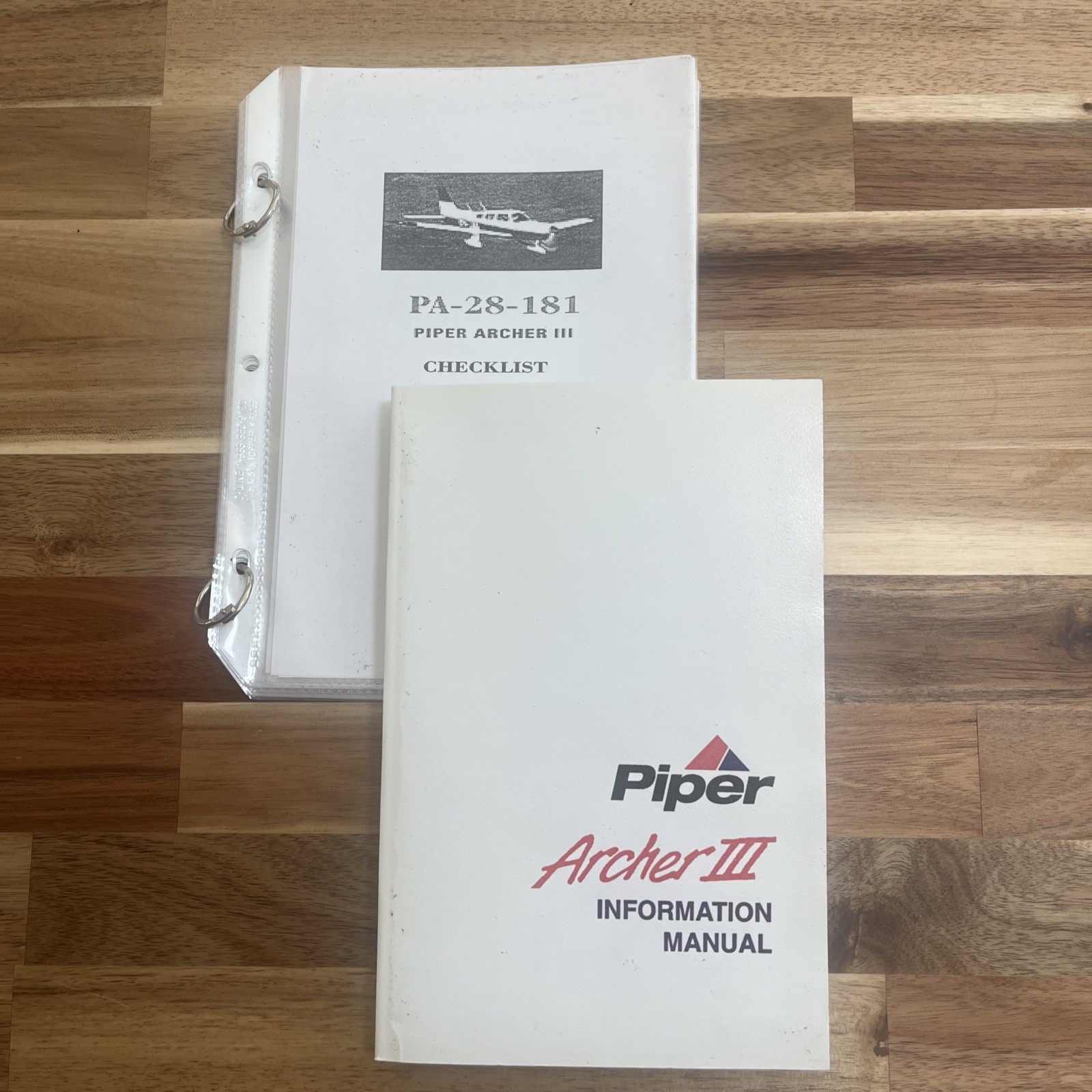 Piper Archer III Airplane Information Owners Manual PA-28-181 1995 + Checklist
