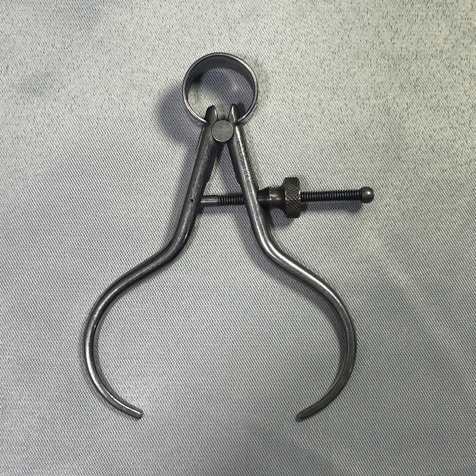 Starrett 275A-3 3" Toolmakers' Spring-Type Outside Caliper Round Leg- Solid Nut