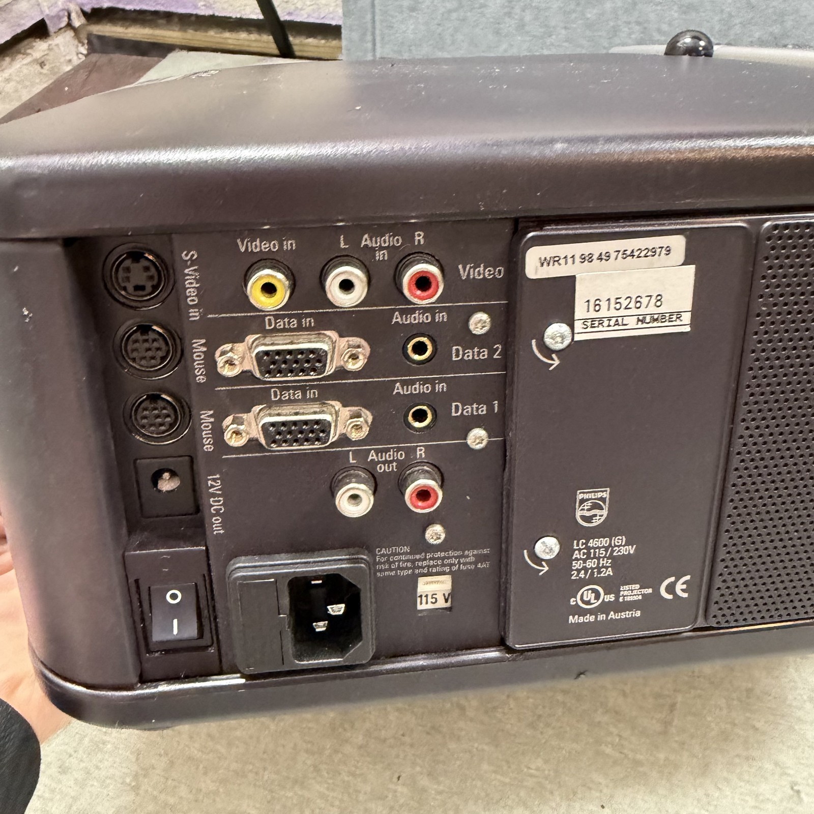 Phillips Proscreen 4600 Projector Endurance Black & Silver Unit