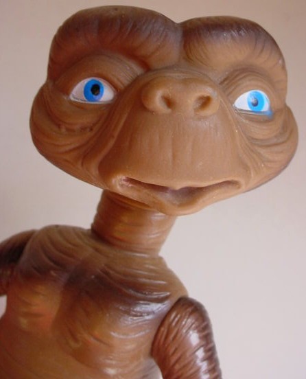 E.T. Extra-Terrestrial Poseable Vinyl Figure Taiwan