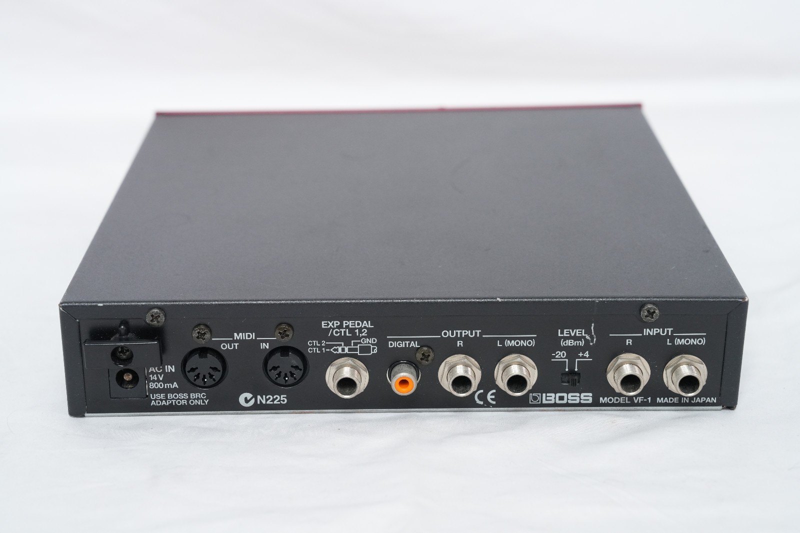 BOSS VF-1 24-BIT MULTIPLE EFFECTS PROCESSOR Guitar Effect