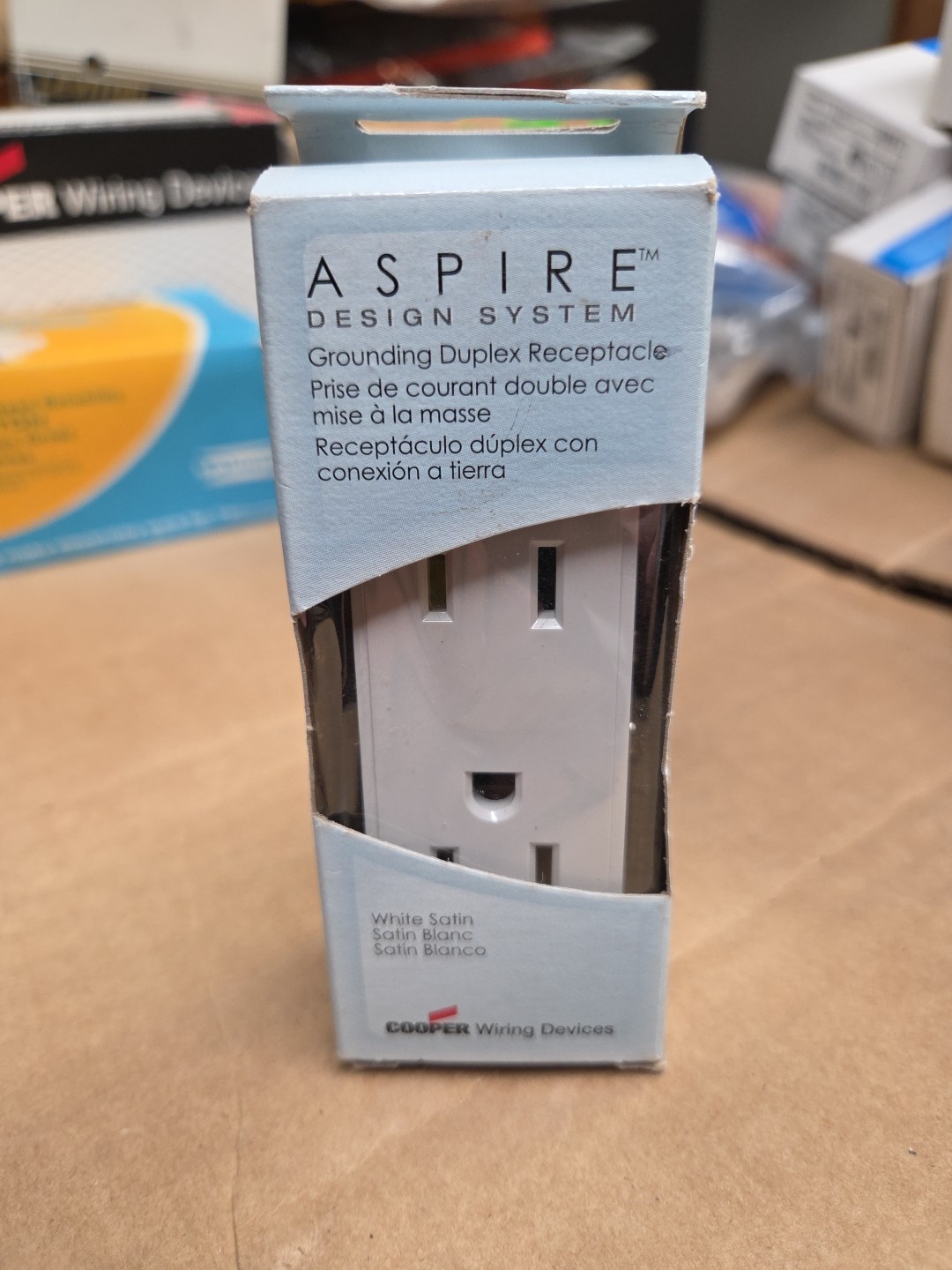 Cooper Aspire 9505WS Grounding Duplex Receptacle NEW