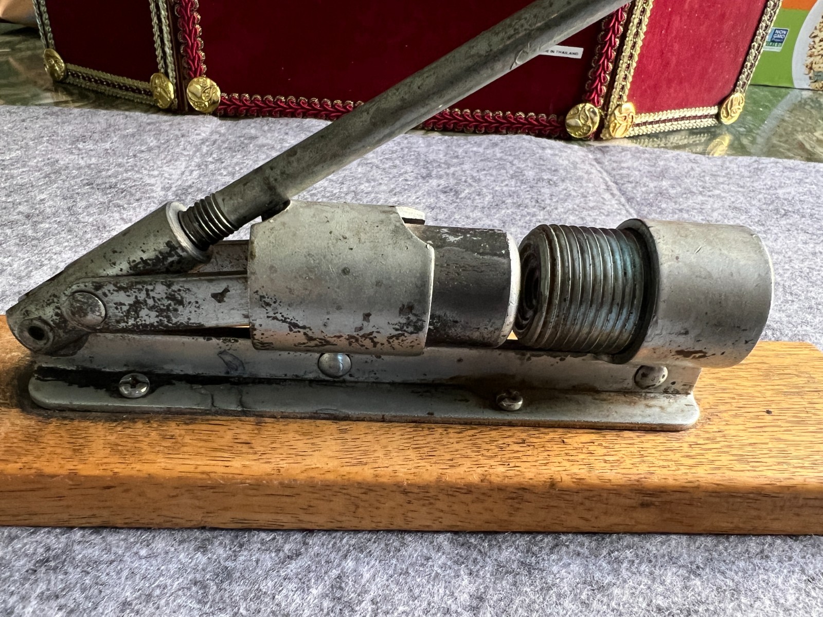 Vintage Small Manual Arbor Press Tabletop Bench Compression Tool