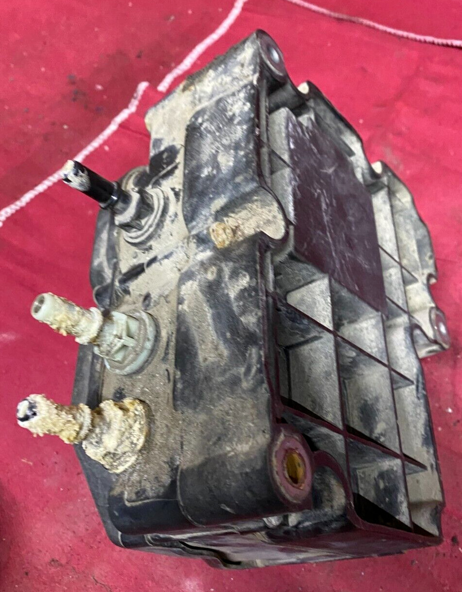VOLVO OEM BOSCH Urea Injection  Module 0 444 042 003, 21352437, DEF PUMP