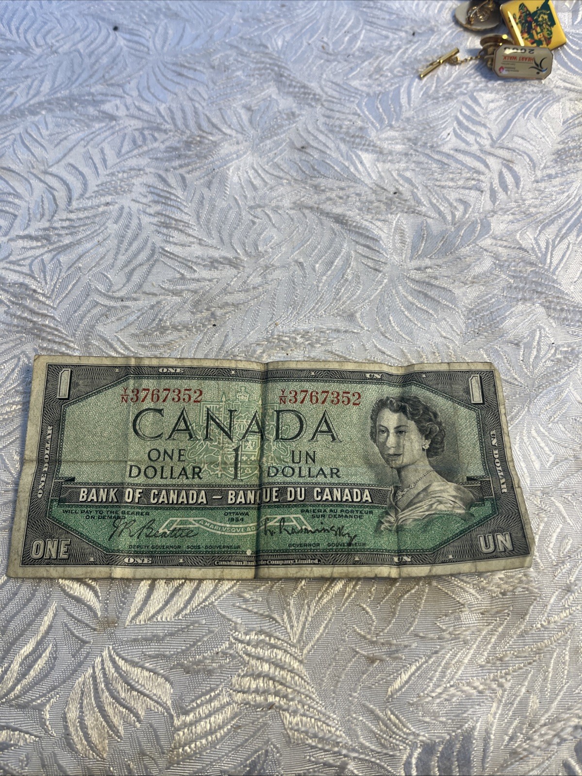 Canadian Bank Note: 1 DOLLAR 1954 Young QUEEN CANADIAN World Currency