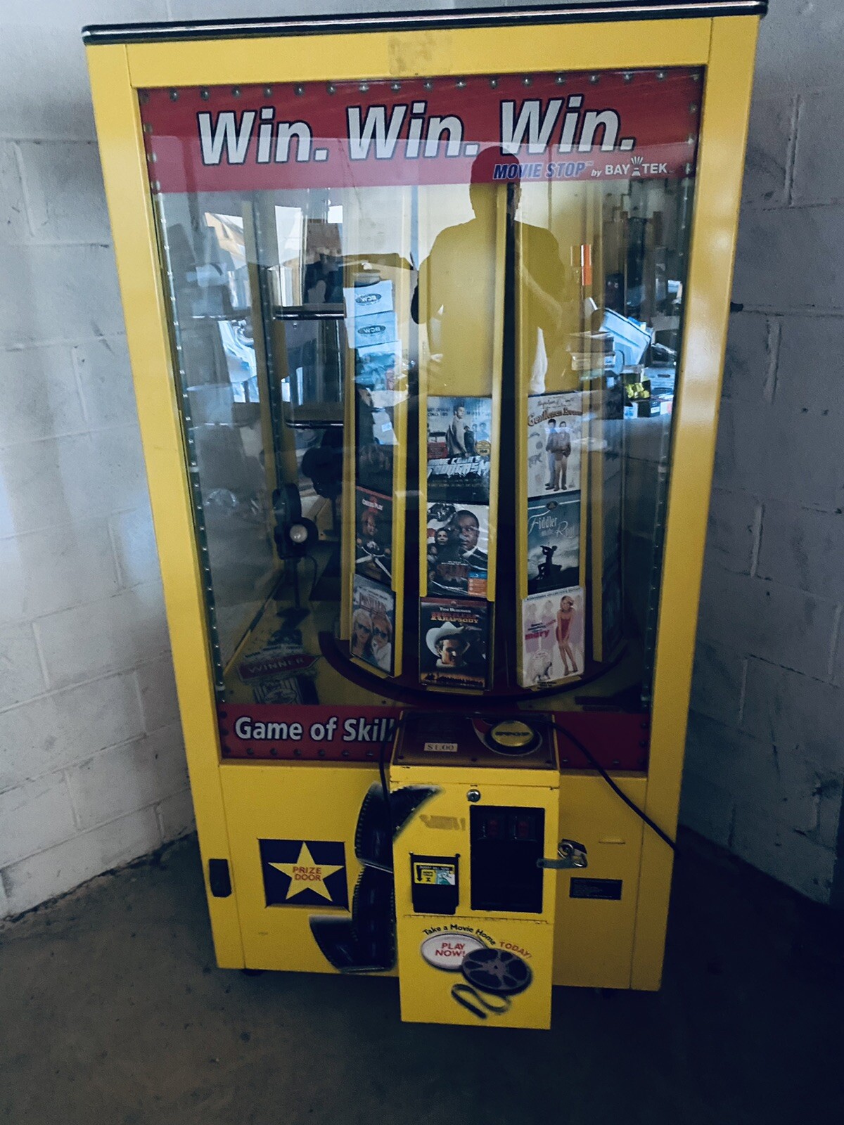 ****** Movie Stop Merchandiser Video Arcade Game ******
