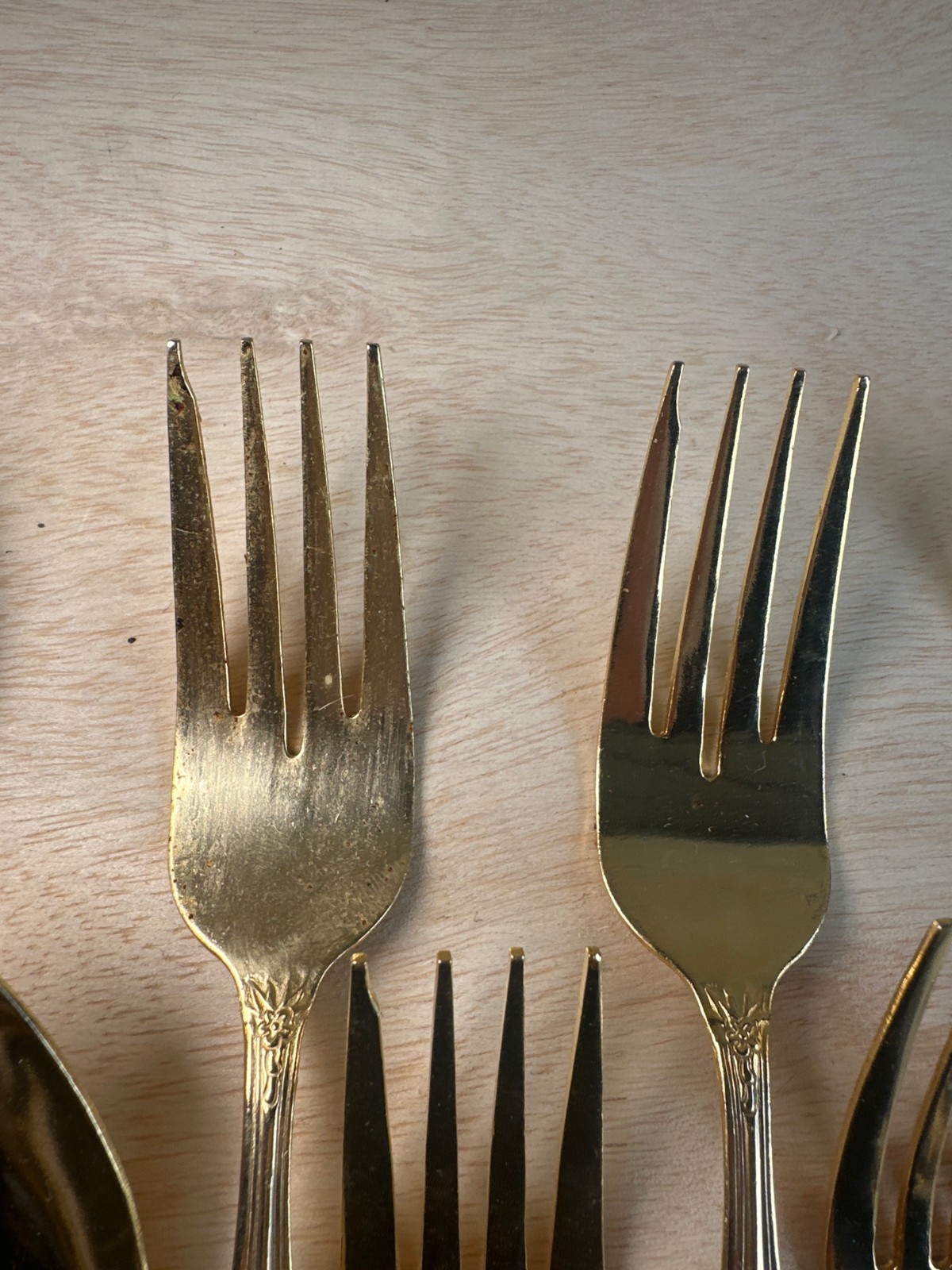 🔥 International Stainless Flatware Set Chantilly Pattern Rococo VTG 23 Pc Set