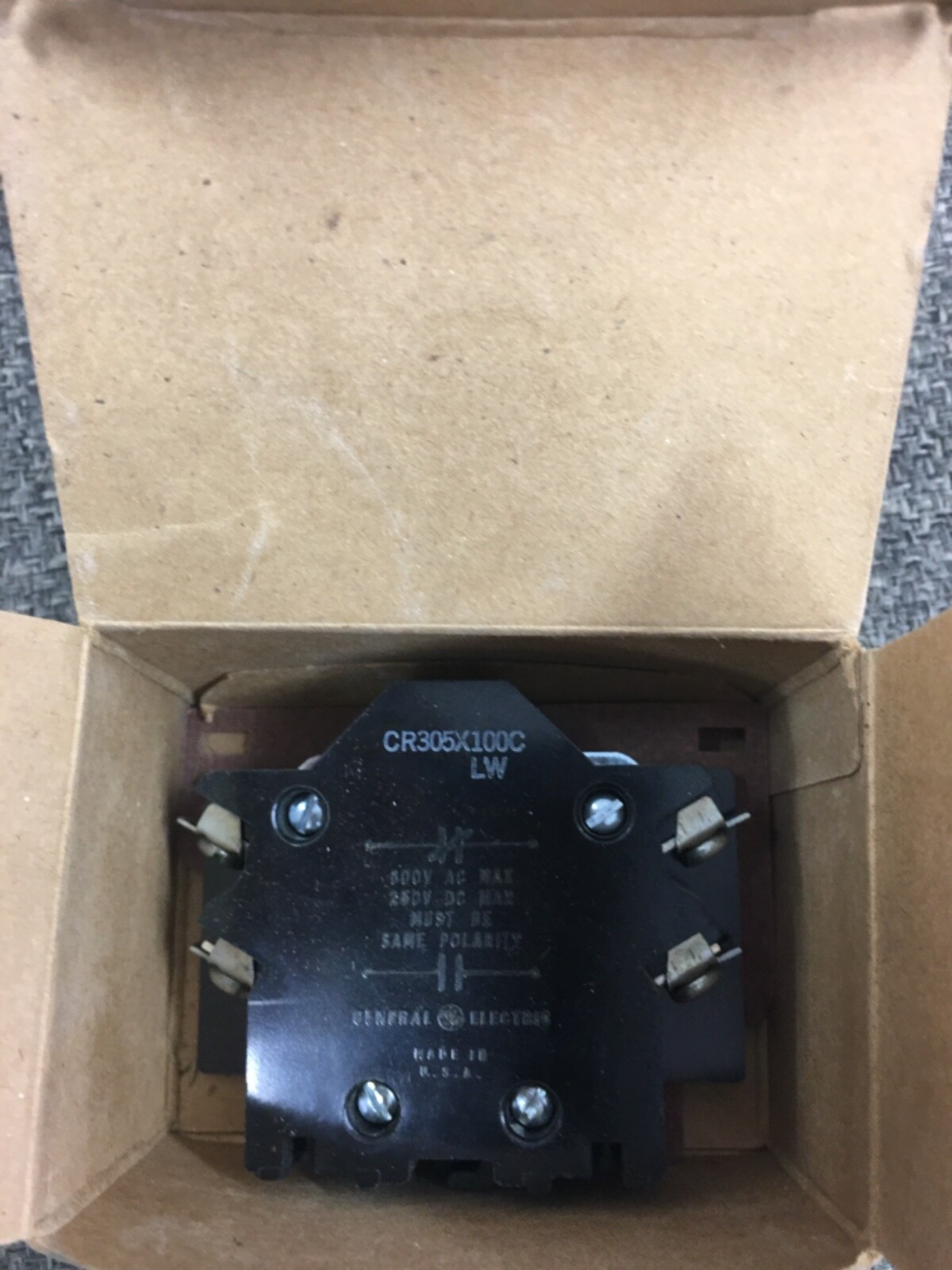 GE CR105x100C ,AUX CONTACT, (bin2)