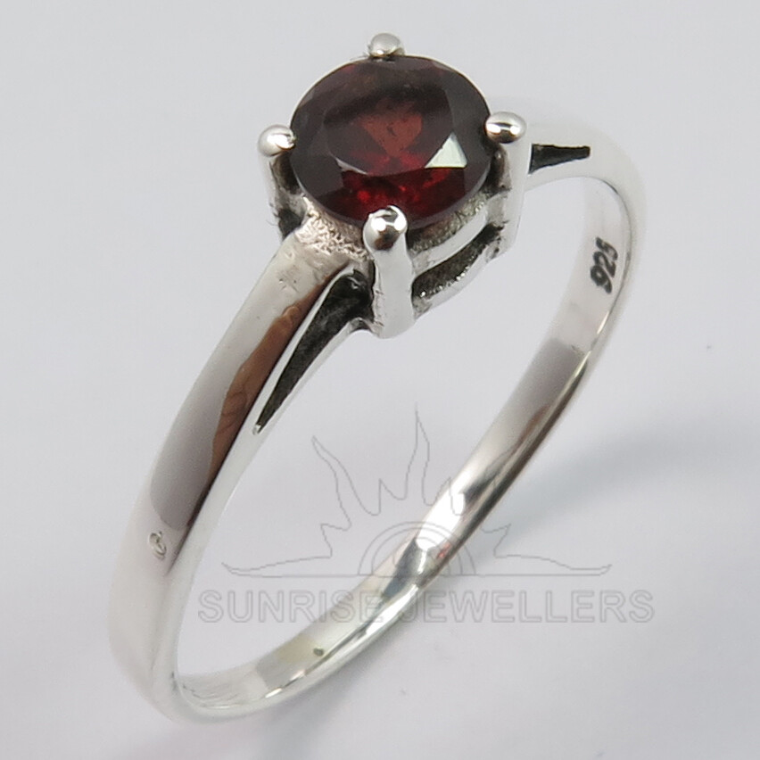 Garnet Gemstone Handmade Engagement Ring 925 Sterling Silver Ring All US Sizes