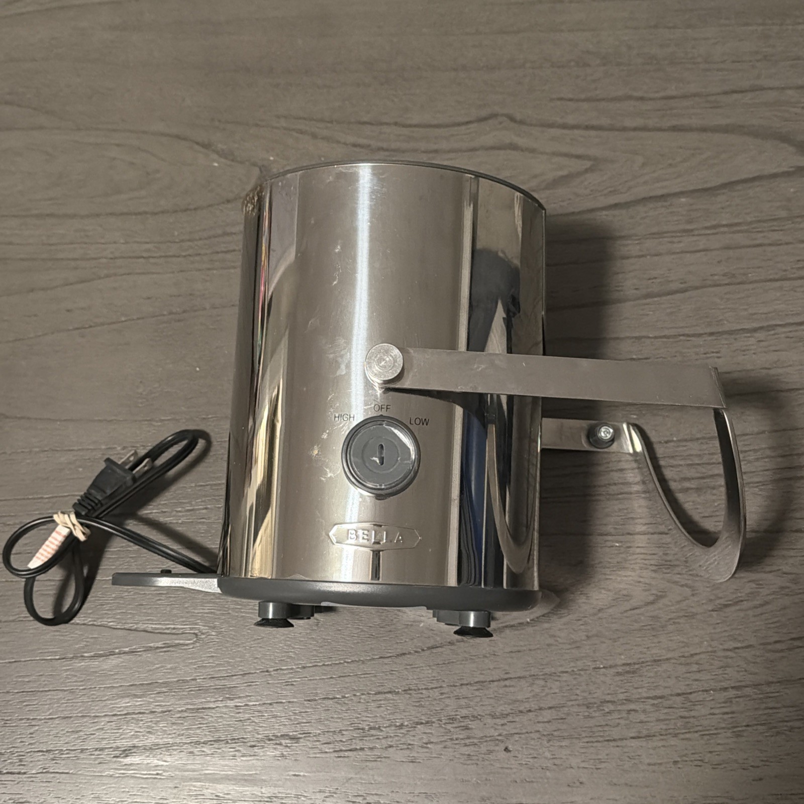 Bella High Power Juicer Model XJ-12405 Tested & Works Power Base Unit ONLY