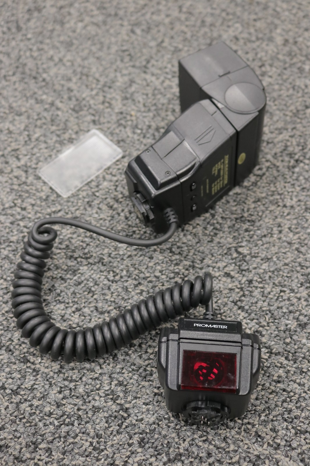 Promaster FTD 5700 Shoe Mount Flash - with extension cable & diffuser.