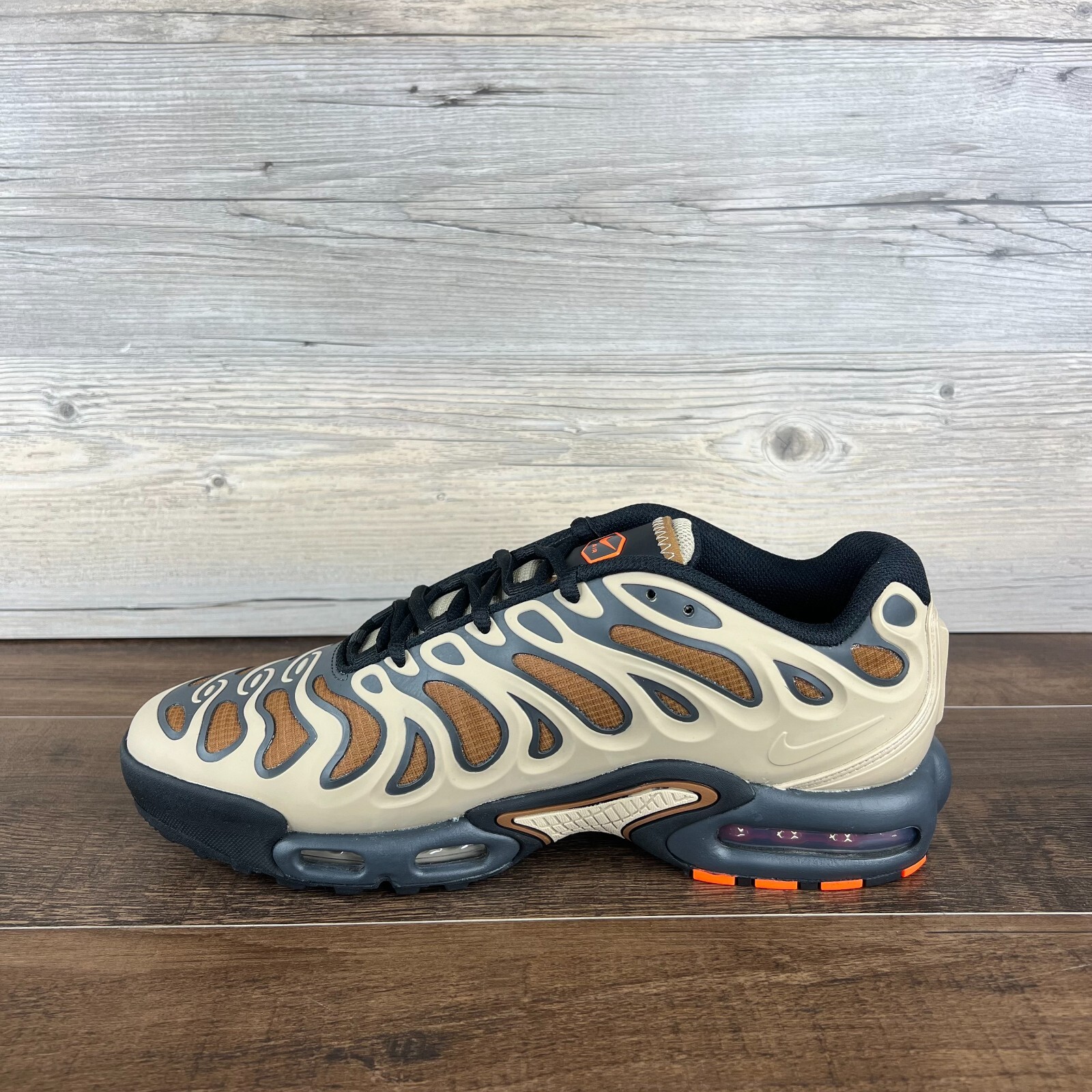 Nike Men's Air Max Plus Drift Mens Sz 10.5 Khaki Dark Smoke Sanddrift FZ3041 200