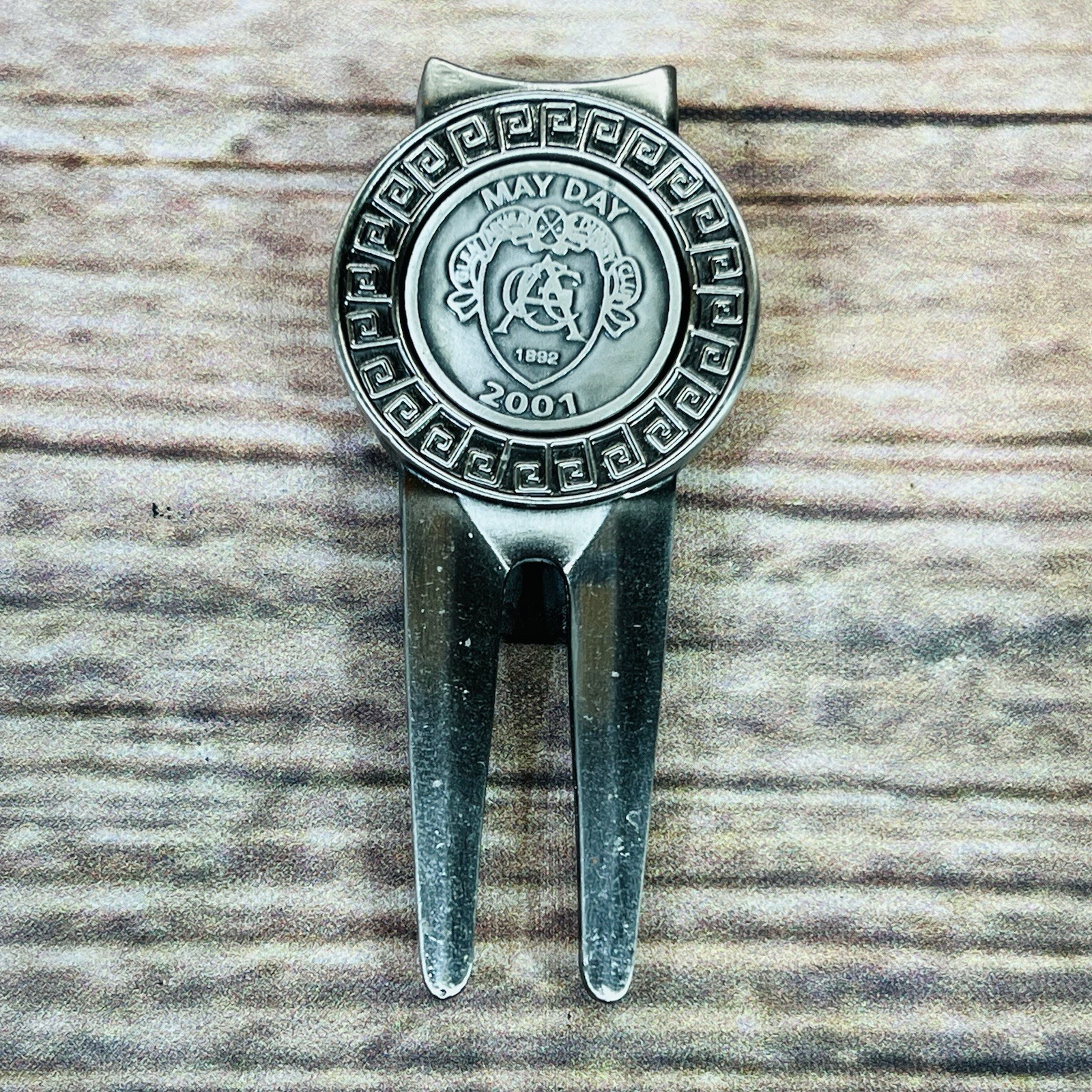 2001 PGA Championship Divot Tool & 1" Coin Style Marker