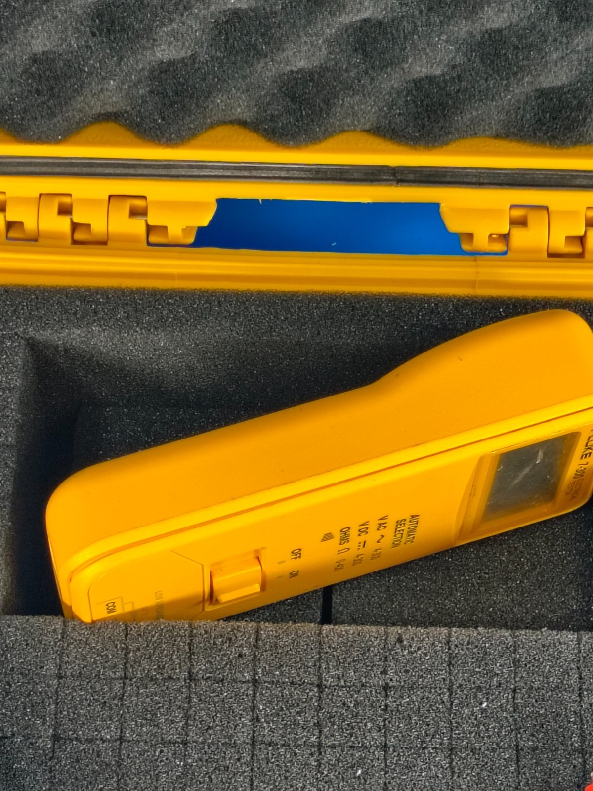Fluke 7-300 Electrical Tester Multimeter Meter !