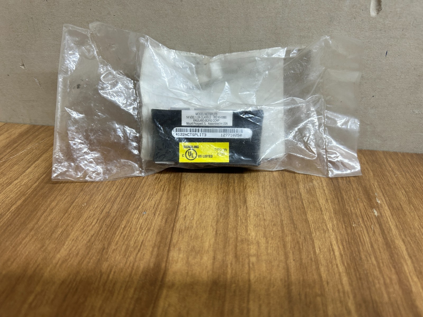 Rauland NCTSPLIT3 Control / Sub Station Splitter