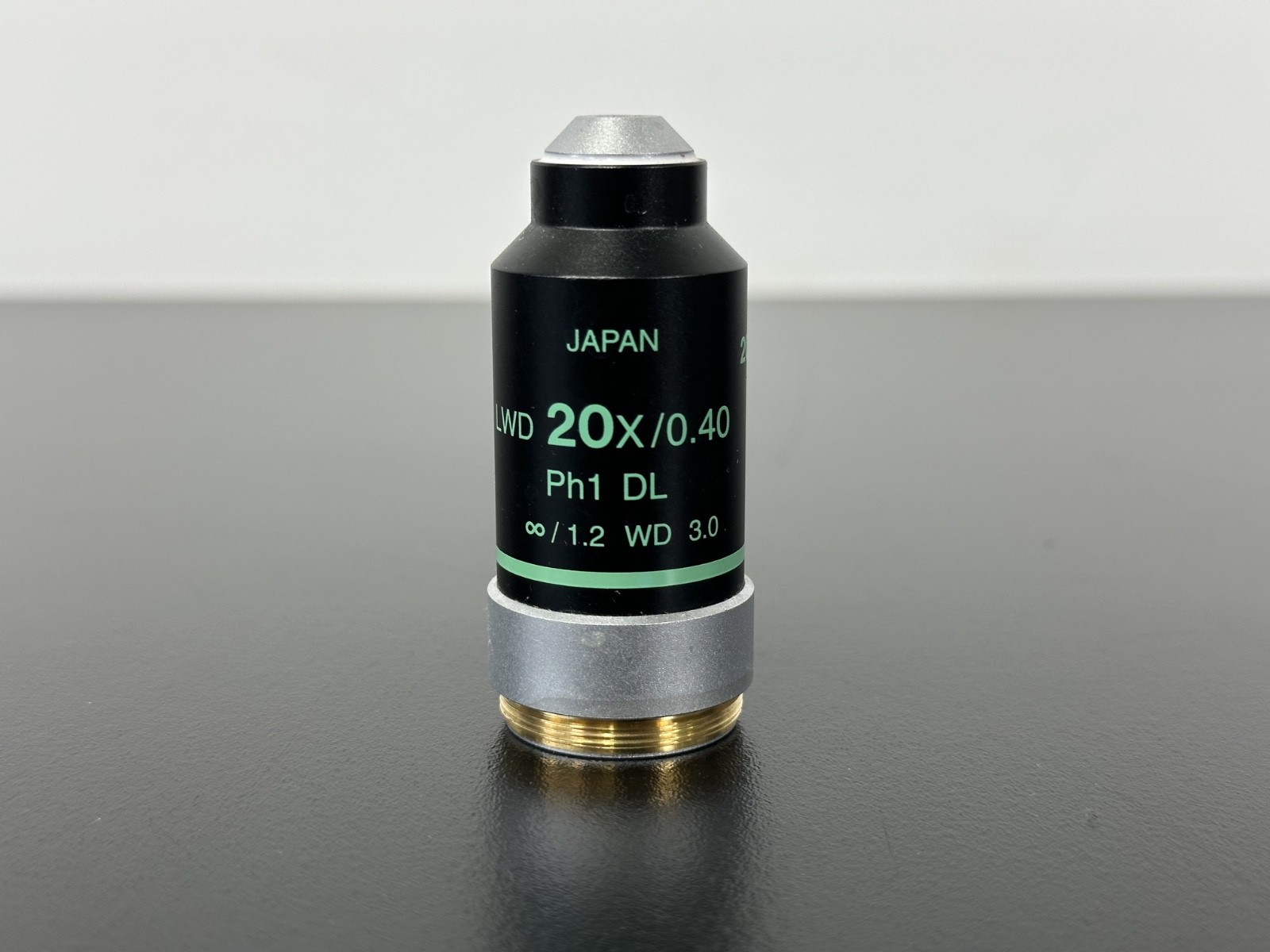 Nikon LWD 20X/0.40 Ph1 DL Infinity Phase Contrast Objective Lens
