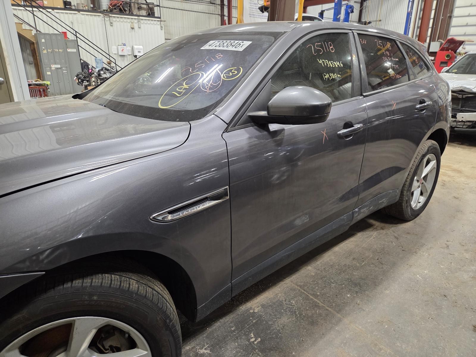 Used Front Right Steering Knuckle fits: 2018 Jaguar F-pace Front Right