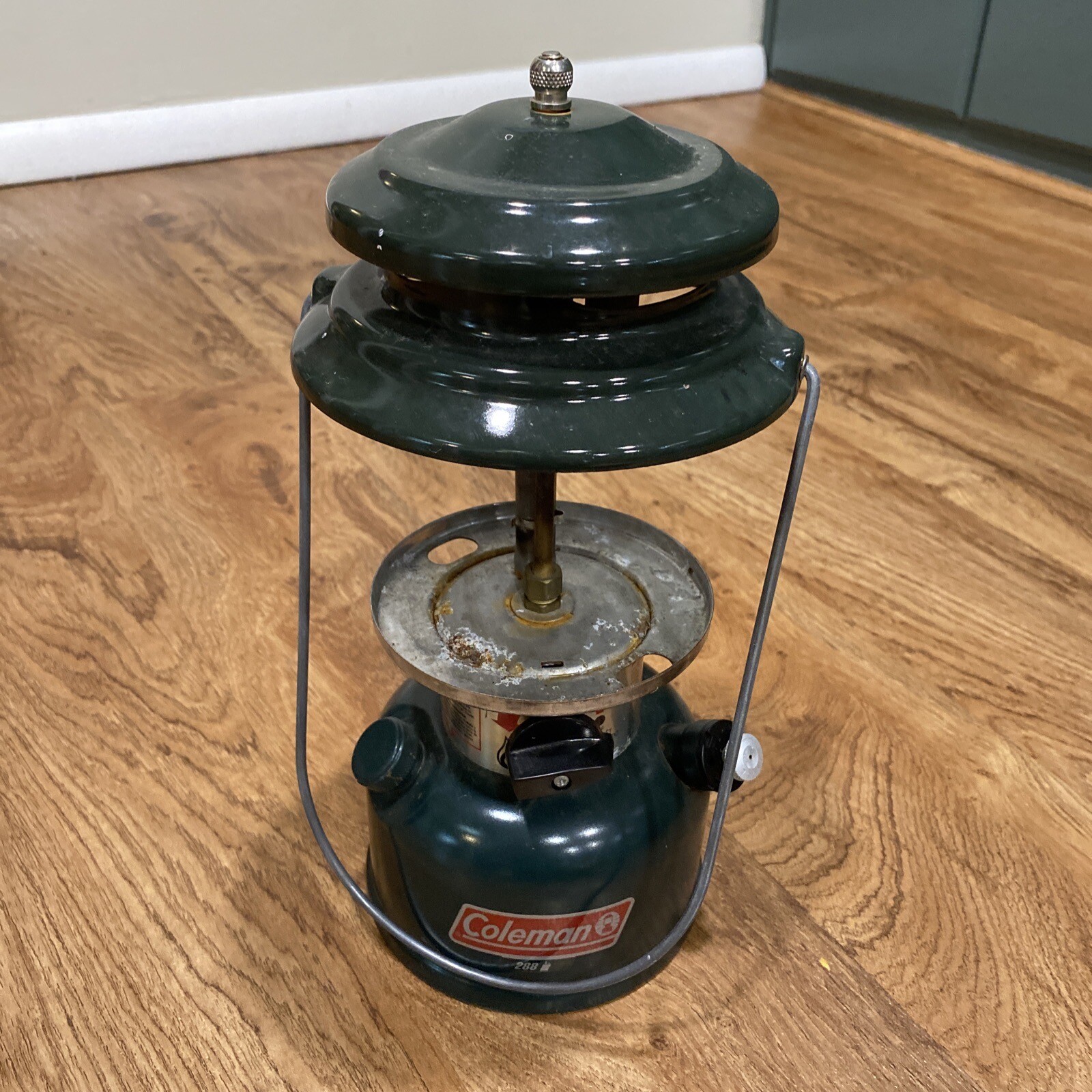 Vintage Coleman Model 288A700T Double Mantle Adjustable Gas Lantern No Globe