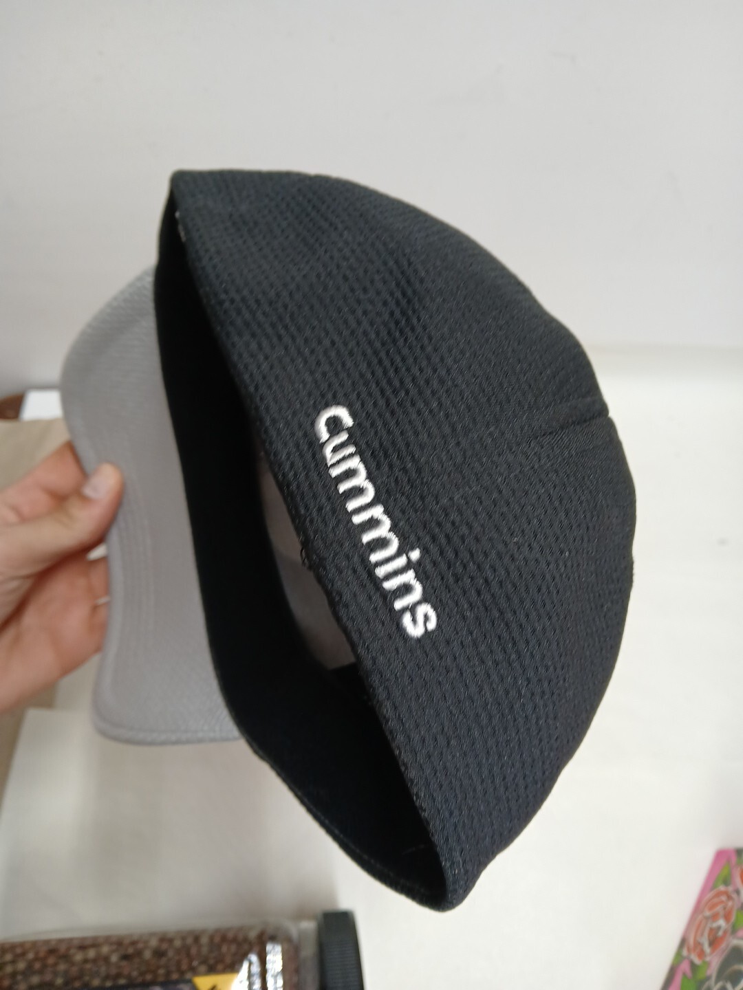 NWoT CUMMINS diesel fitted 58.5cm mechanic trucking semi trucker cap hat