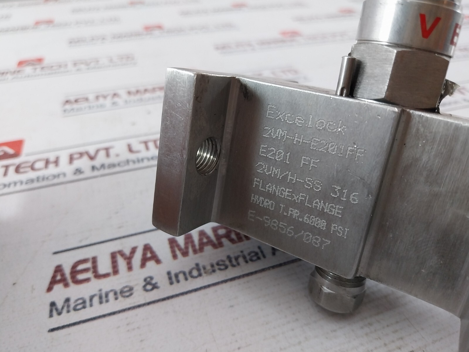 Excelock 2VM/H-SS 316 Needle Valve E201 FF
