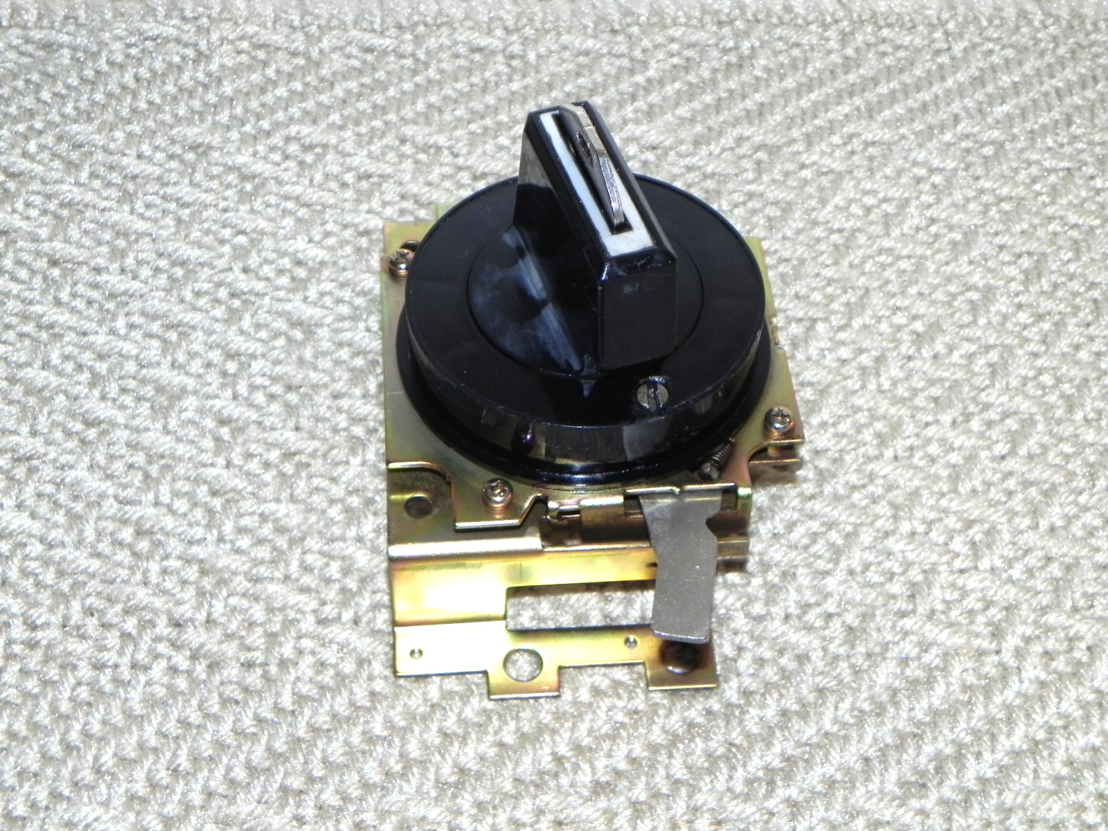 Fuji N13-AQ00905 EXTERNAL OPERATING HANDLE SWITCH Base