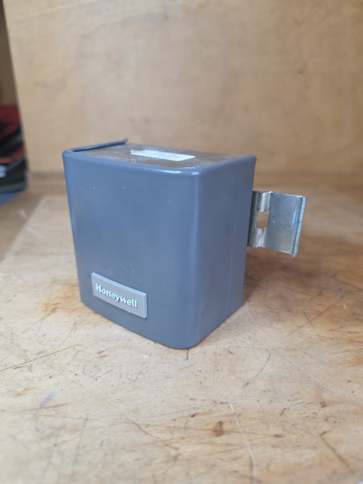 Honeywell C7031K 1017 1