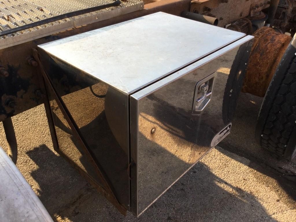 Replaces 2001 MACK CHN613 TOOL BOX ,  OH