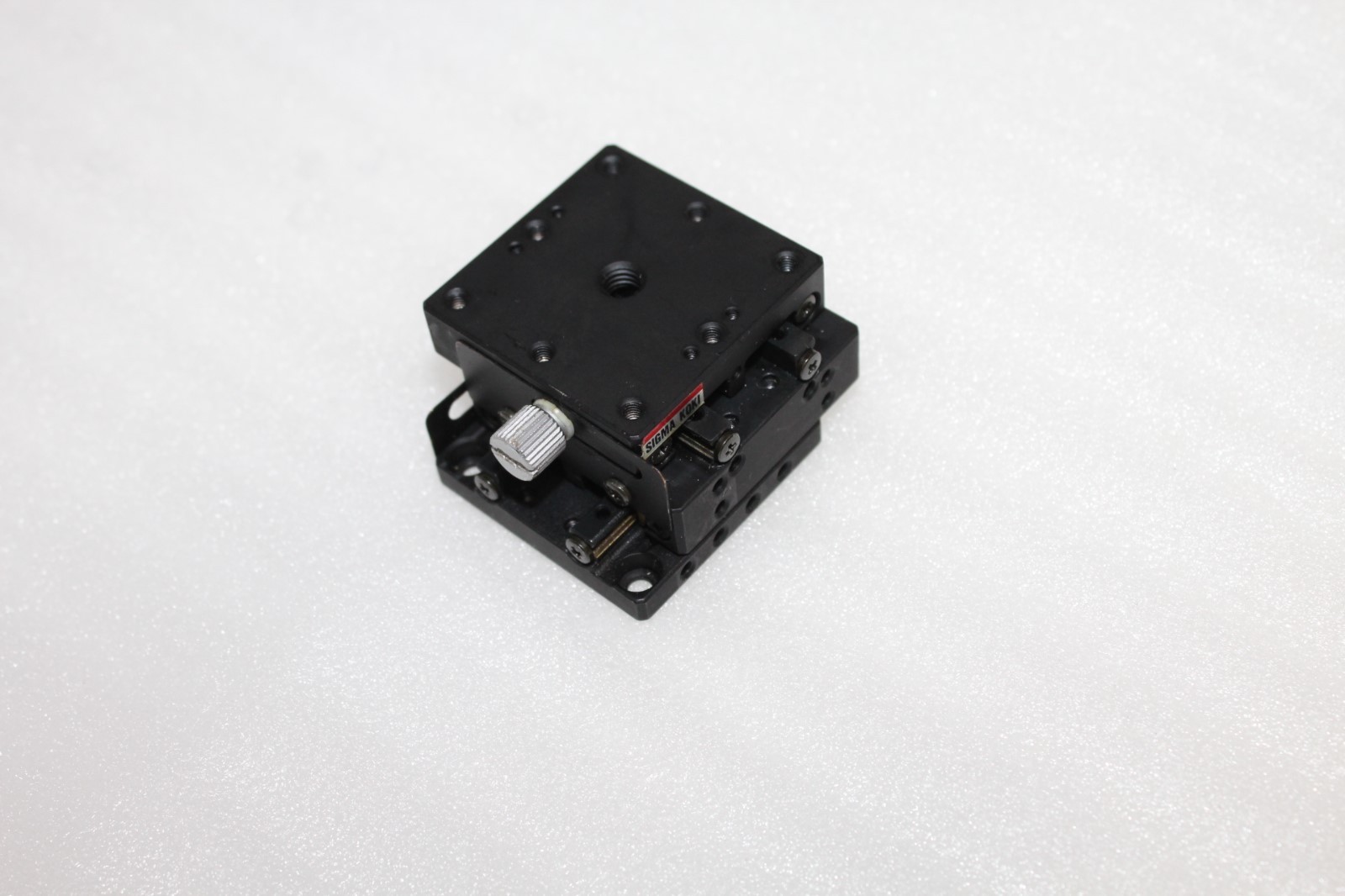 Sigma Koki Linear Single Stage Table 40x40 mm.