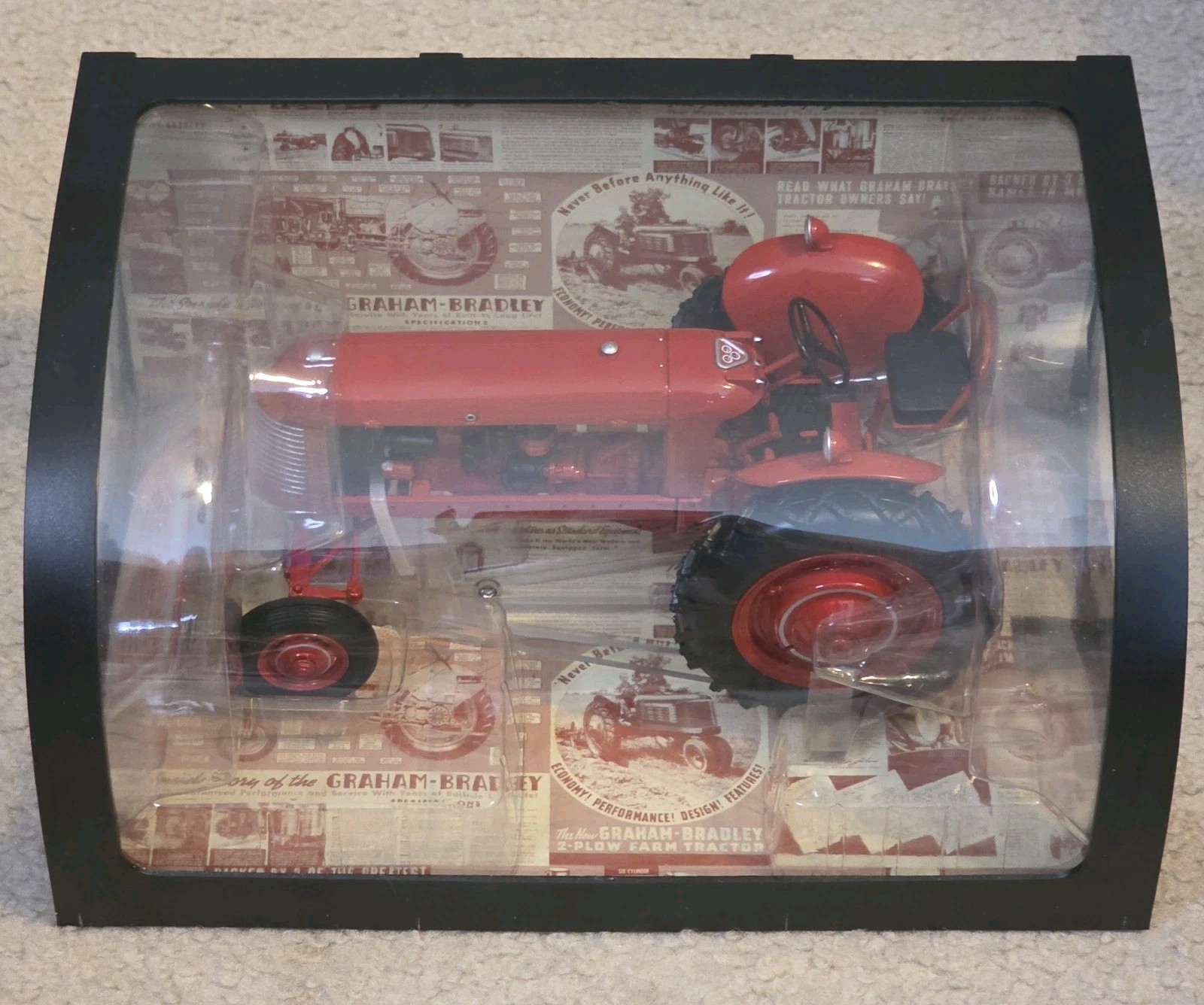 DCP 1938 Graham Bradley Standard Tractor Diecast New In Box 1:16 40029