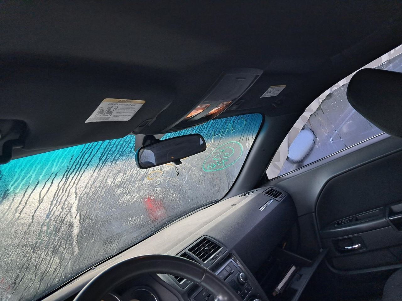 CHALLENGE 2013 Glove Box 4781013