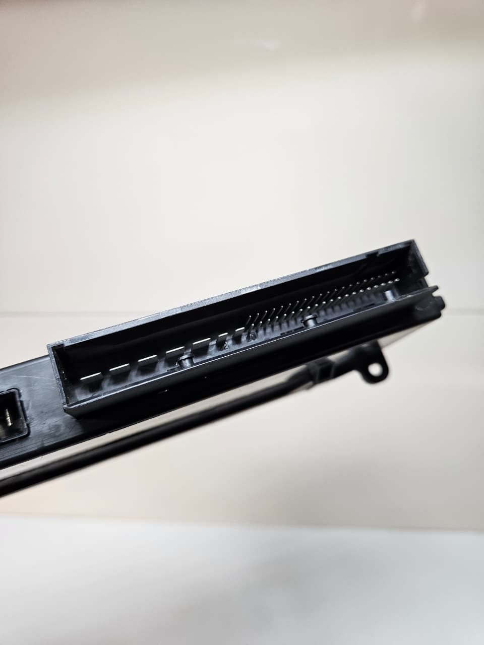 2012-2015 BMW X1 E84 Body Control Module 9298948