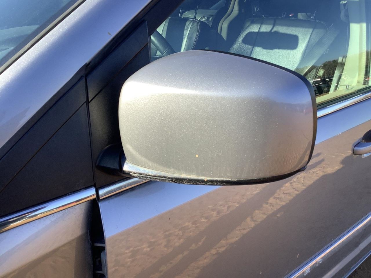 TOWN COUN 2014 Glove Box 4894963