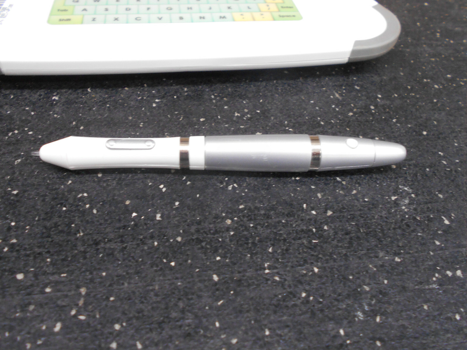 TOUCHBOARDS WP100 TABLET W/ INTERACTIVE STYLUS