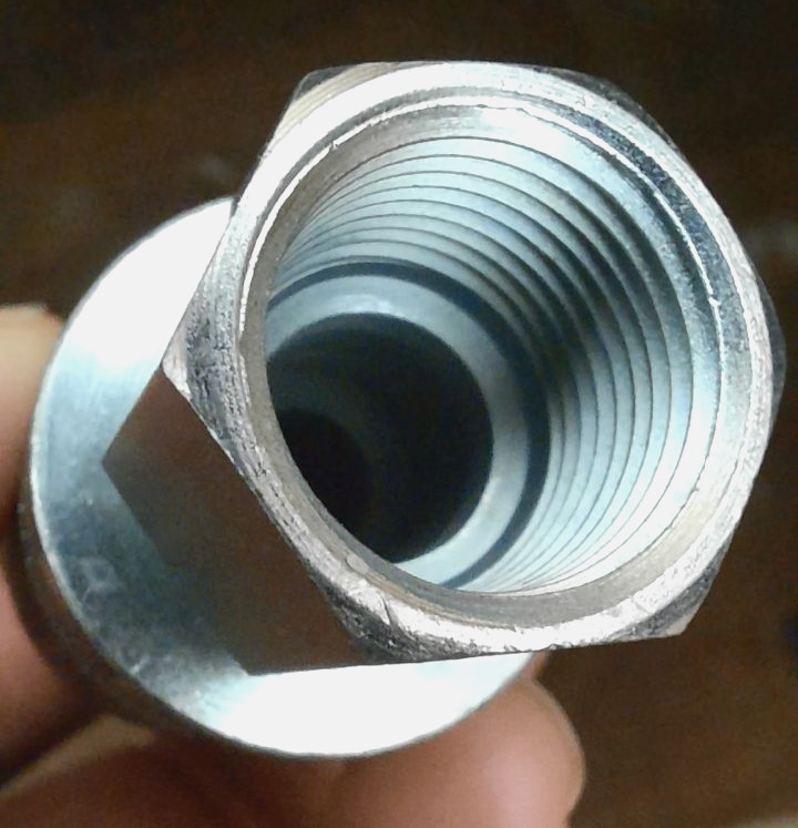 Amflo C5 - 3/8" Coupler w/ 3/8" T Design x 3/8" MNPT Steel