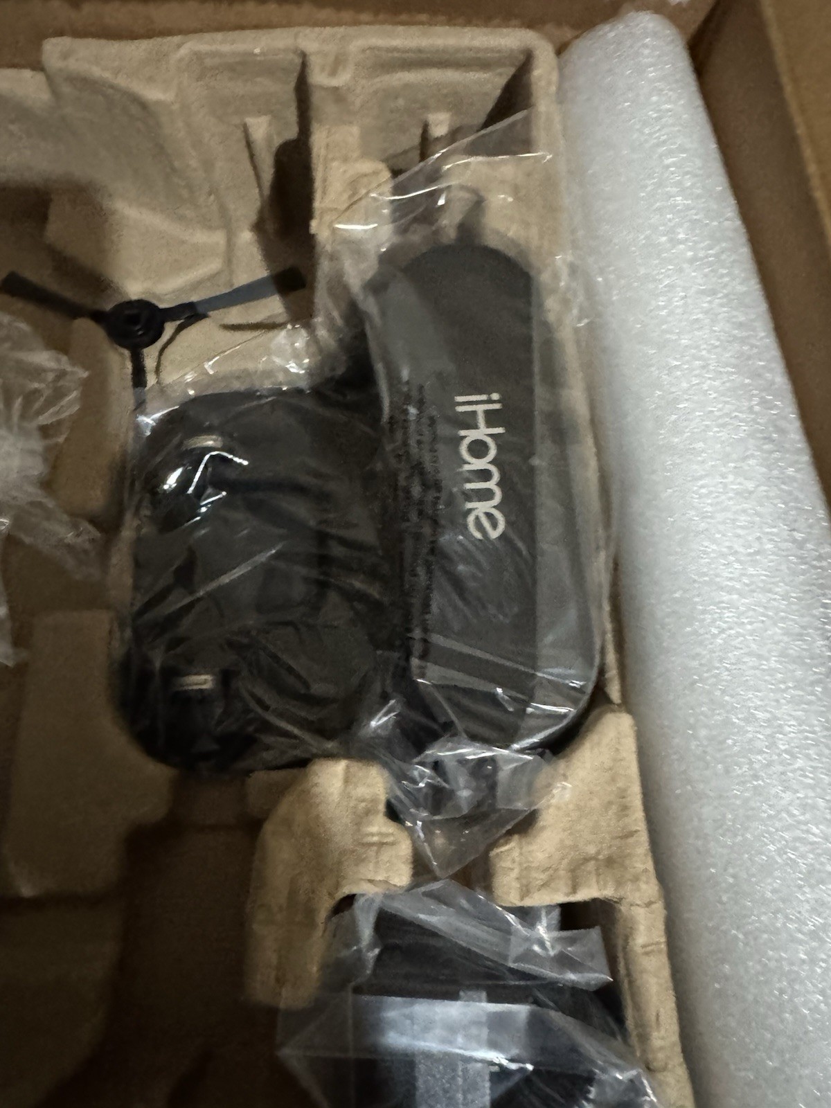 iHome iHRV9-BLK-RA AutoVac Juno Robot Vacuum