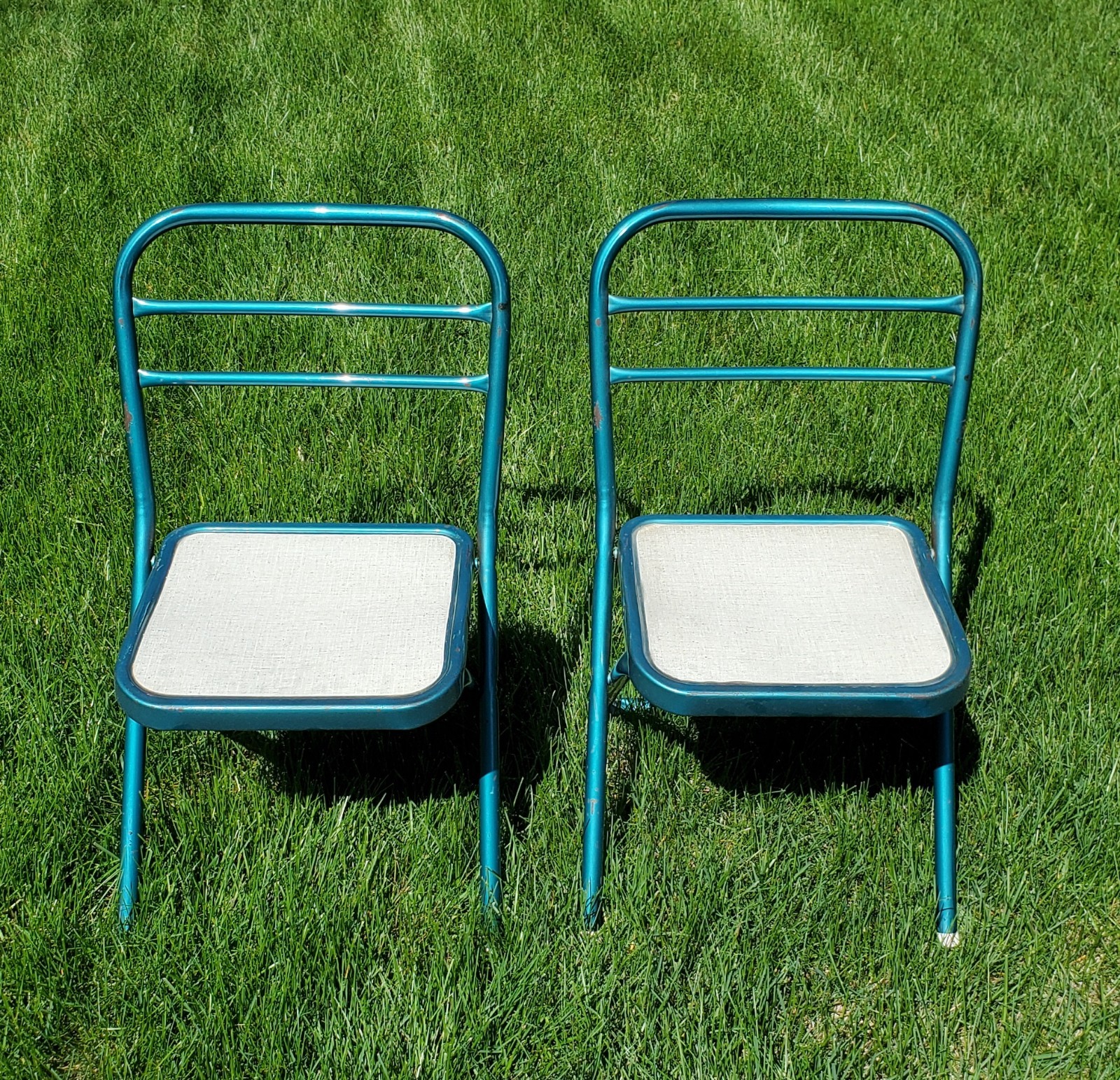 VINTAGE Mid Century HAMPDEN SPECIALTY 2 Child's Metal Folding Chairs 1960s RETRO