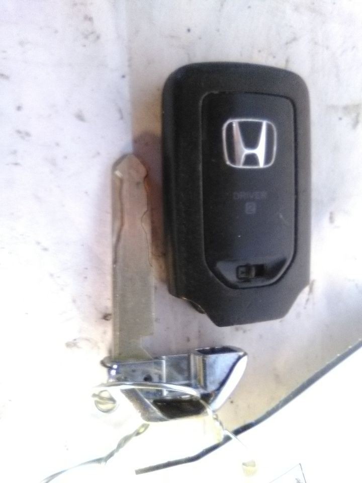 2016 Honda CR-V Key Fob Remote Smart Key 4 Button
