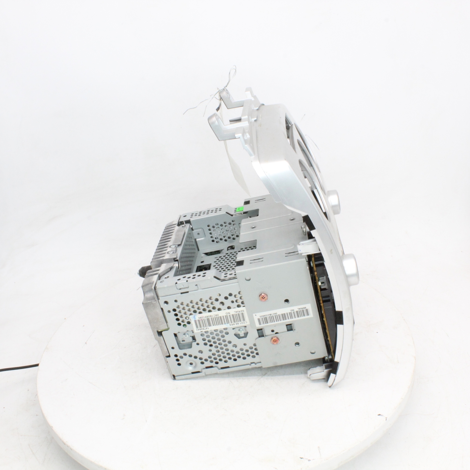 2006 MAZDA MAZDA5 AM,FM,6Disc Radio Part Number - 638-58995 ( Used )
