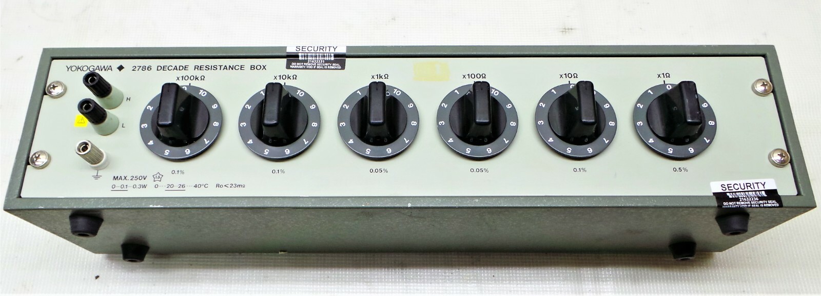 YOKOGAWA 2793 DECADE RESISTANCE BOX.