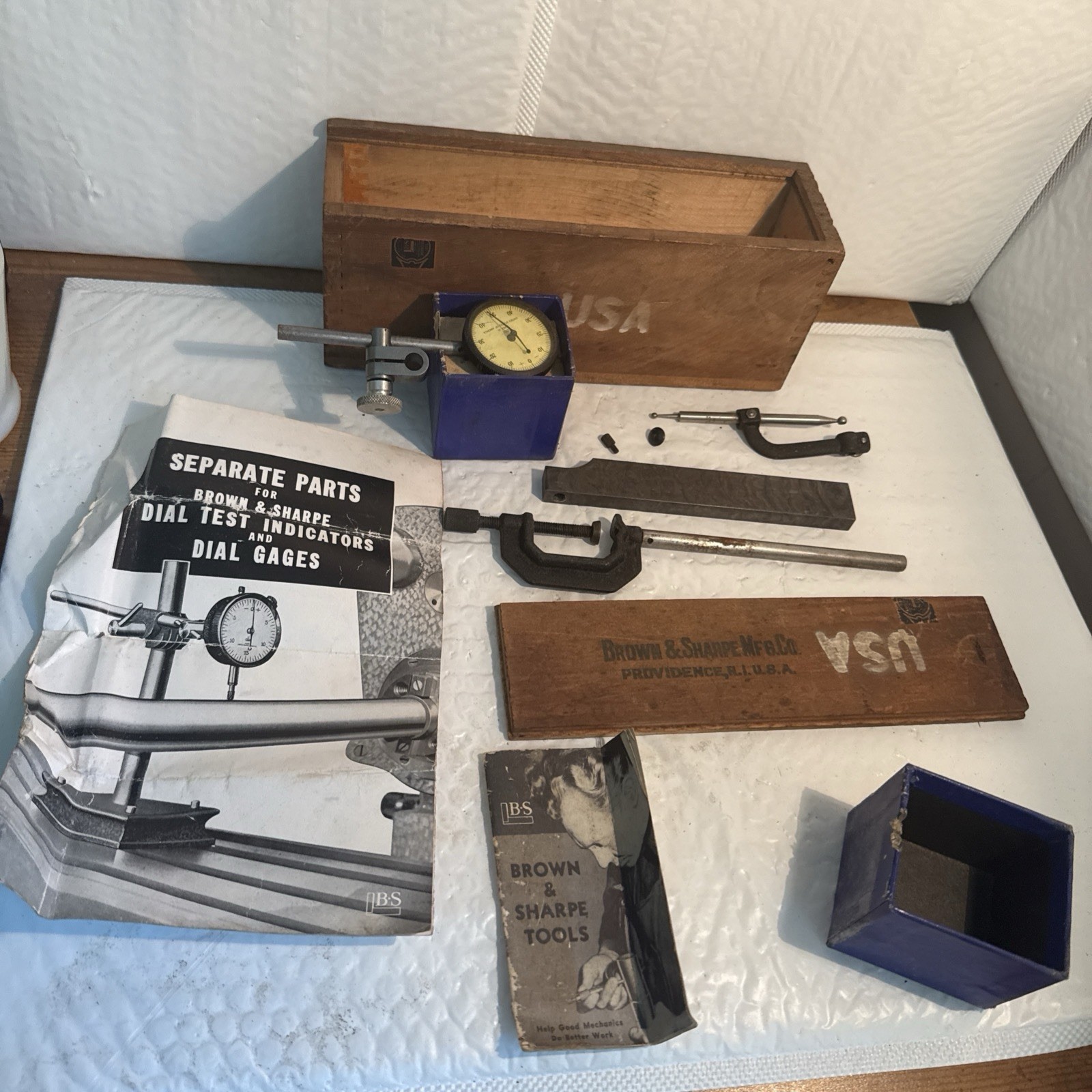 Brown & Sharpe 740 Universal Dial Indicator Set .001" w/ Accessories COMPLETE?