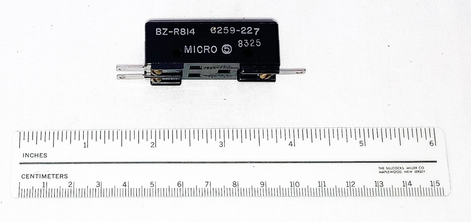 New Micro Switch BZ-R814 6259-227 15A 125 250 480 VAC - Free Shipping