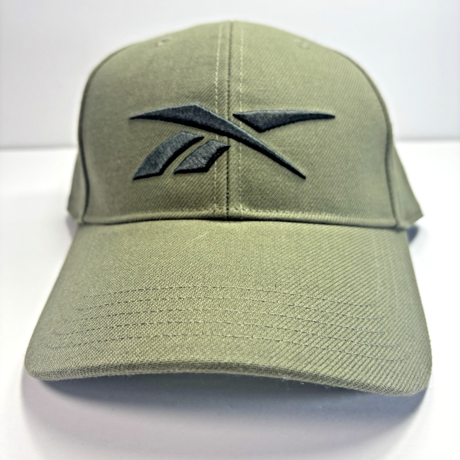 Reebok Classic Ball cap with Adjustable Snapback for Men  Army Green