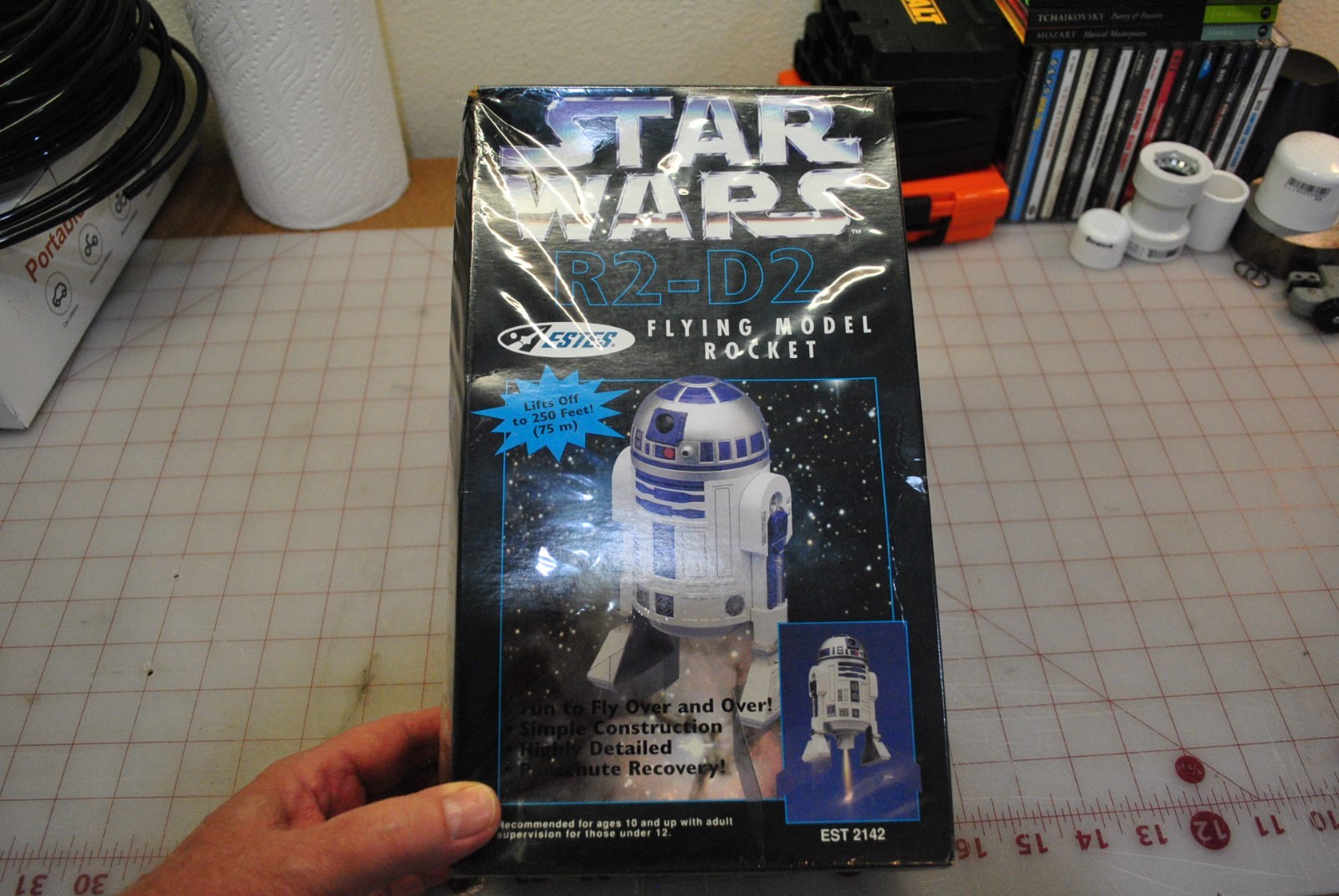Estes R2-D2 Droid, Parachute Recovery, 18mm engines, OPEN BOX, COMPLETE, 1997-98